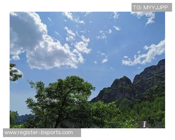 实时新闻李伟独家分享英雄联盟游戏心得与技巧助你提升段位与战斗力